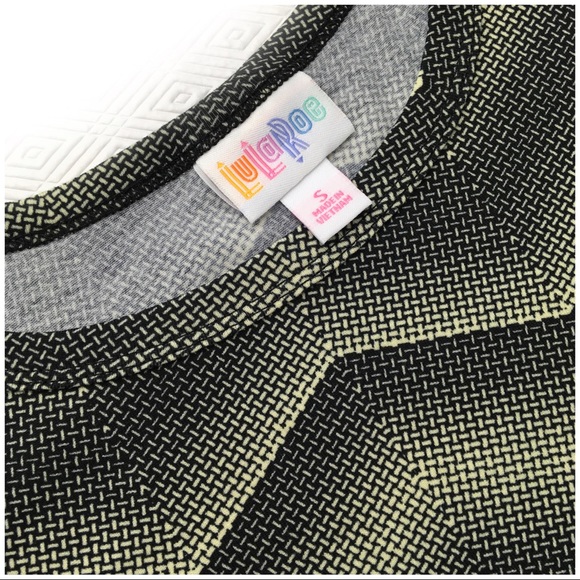 LuLaRoe Geometric Print ‘Carly’ Dress - Picture 5 of 7